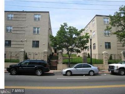 948 Eastern Ave NE APT 3