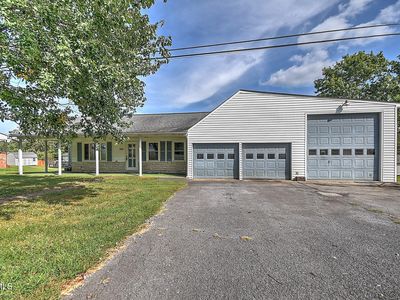 1001 W Main St
