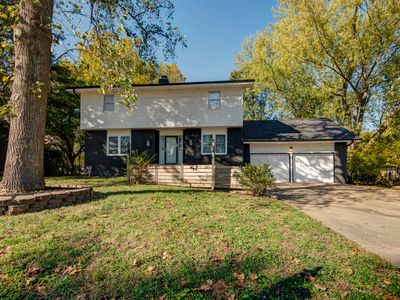 4261 S Meadowlark Drive
