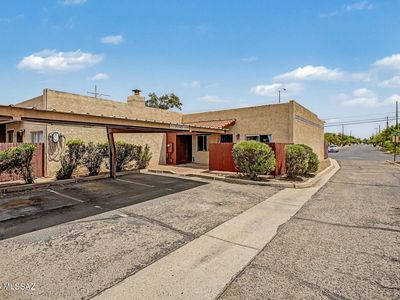 3300 E Delma Dr