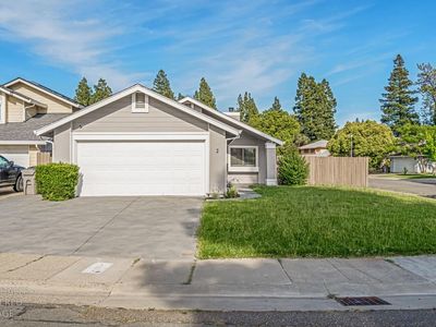 Property at 2 Rio Campo Ct, Sacramento, CA