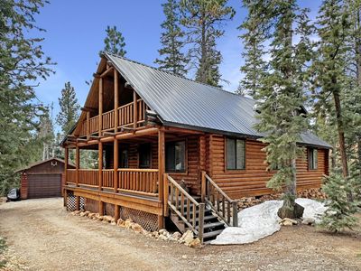 3955 N Moccasin Ln