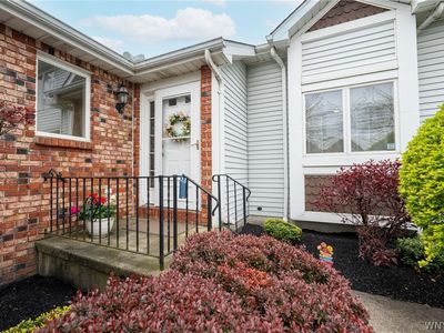 17 Niagara Shore Dr #17