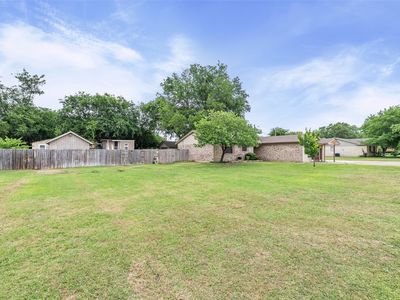2015 Roberts Dr