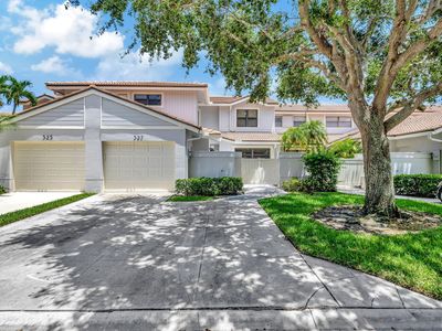 527 Prestwick Circle