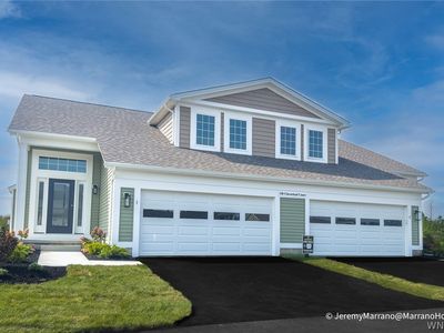 160 Cloverleaf Ct #2