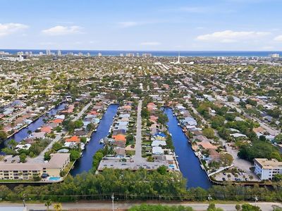 1400 NE 57th Ct APT 202