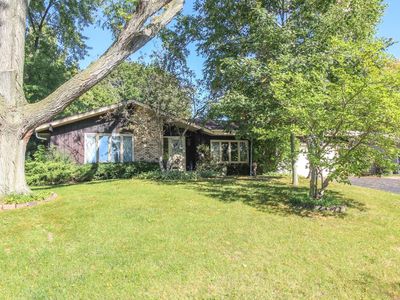 703 Oak Dr