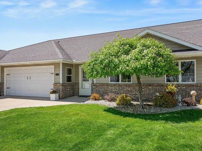 508 Breaker Cove Dr