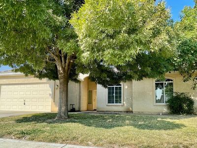 Property at 653 Stonewood Dr, Los Banos, CA