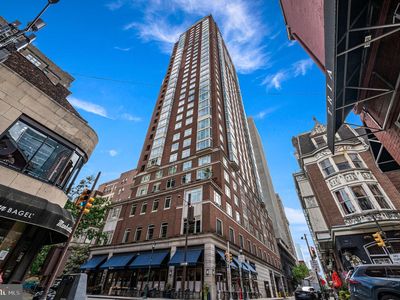 130 S 18th St Unit 408
