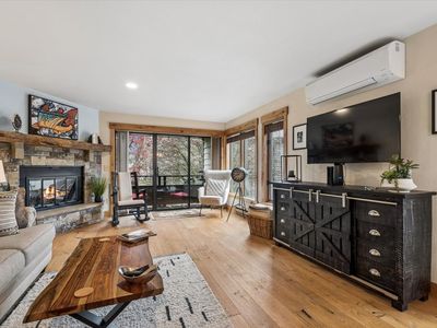 270 Bridge St #5