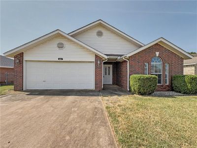 Property at 921 Sunflower St, Centerton, AR
