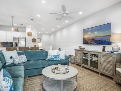 4923 E County Highway 30a #F-103