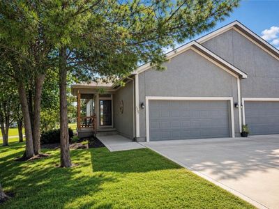1327 N 158th Ter