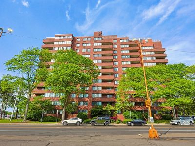 77 Adams St Unit 1102