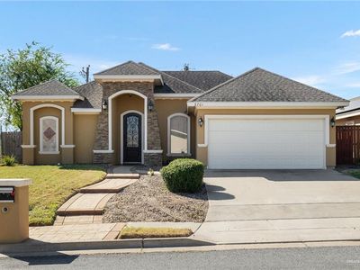 3701 Thunderbird Ave