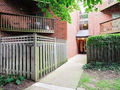 2140 N Lincoln Ave APT 5103
