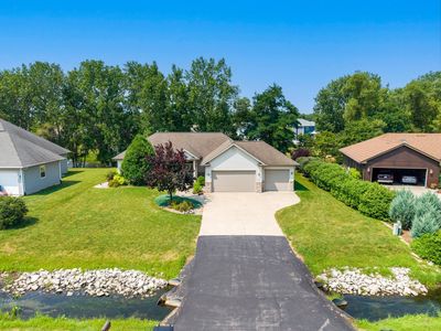 1337 Brooks Ln