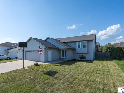 216 Wickfield Dr