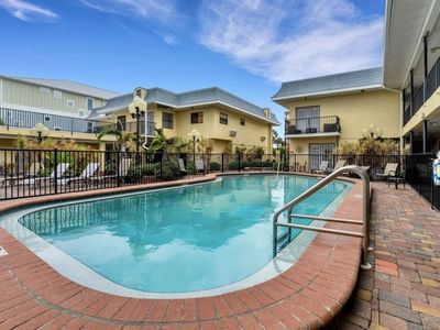 16333 Gulf Blvd #215