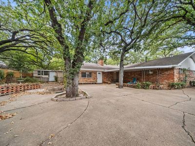 1809 Glenbrook Dr