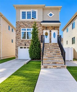 440 Eltingville Blvd