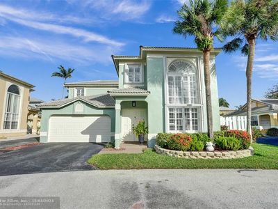 5476 NW 44th Way