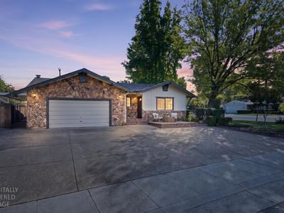 316 Evelyn Ave