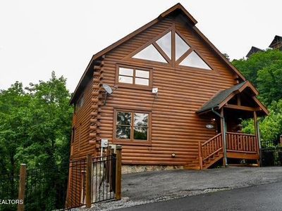 1044 Black Bear Cub Way