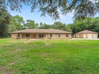 5740 Country Squire Dr