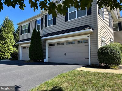 94 New Village Greene Dr