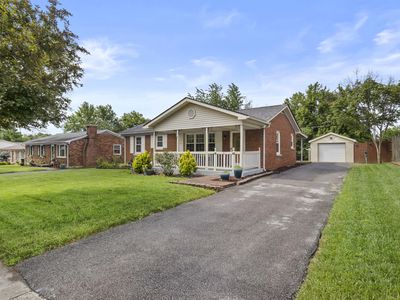 176 E Tiverton Way