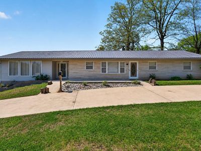 463 Franks Ferry Rd