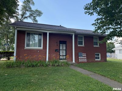 2401 E Devonshire Rd