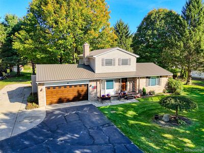 81 Groveland Dr