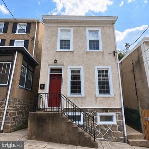 335 Carson St