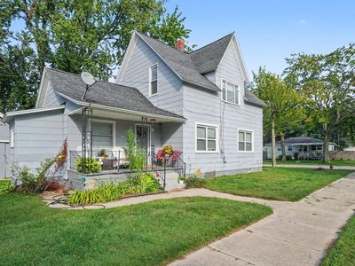 1486 Montgomery Ave