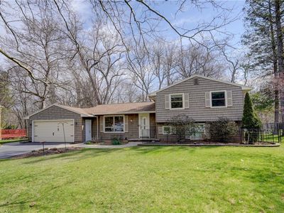 40 Smallwood Dr