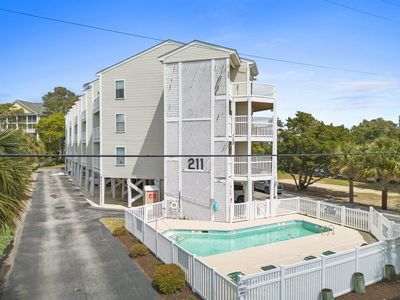 211 N Hillside Dr. N #103
