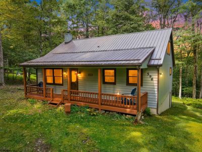 596 Hemlock Cir