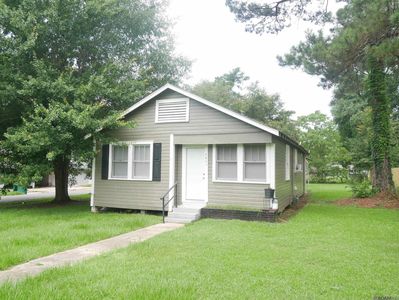 Property at 4005 Lee St, Zachary, LA