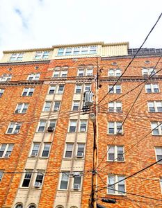 144 N Dithridge St Penthouse 1