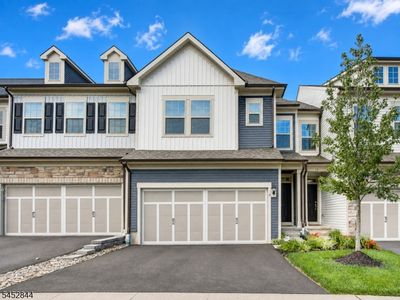 8 Dahlia Dr