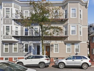 22 Park St #3