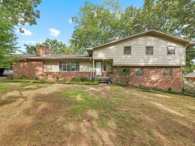 1818 Hermitage Dr