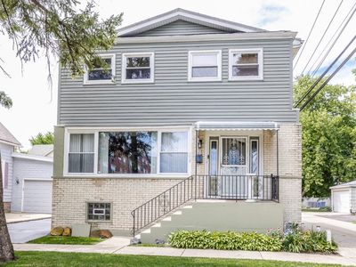 1910 Dewey Ave
