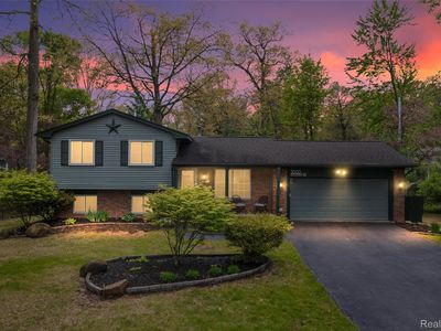 Property at 3600 Woodview Ave, West Bloomfield, MI