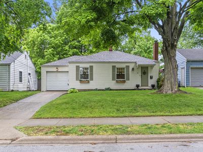 38 Hiawatha Ave