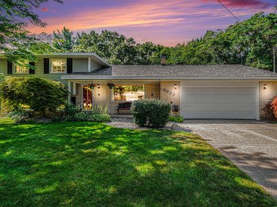 6933 Marshall Ave SE